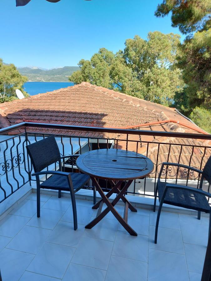 Mavra Hotel de apartamente