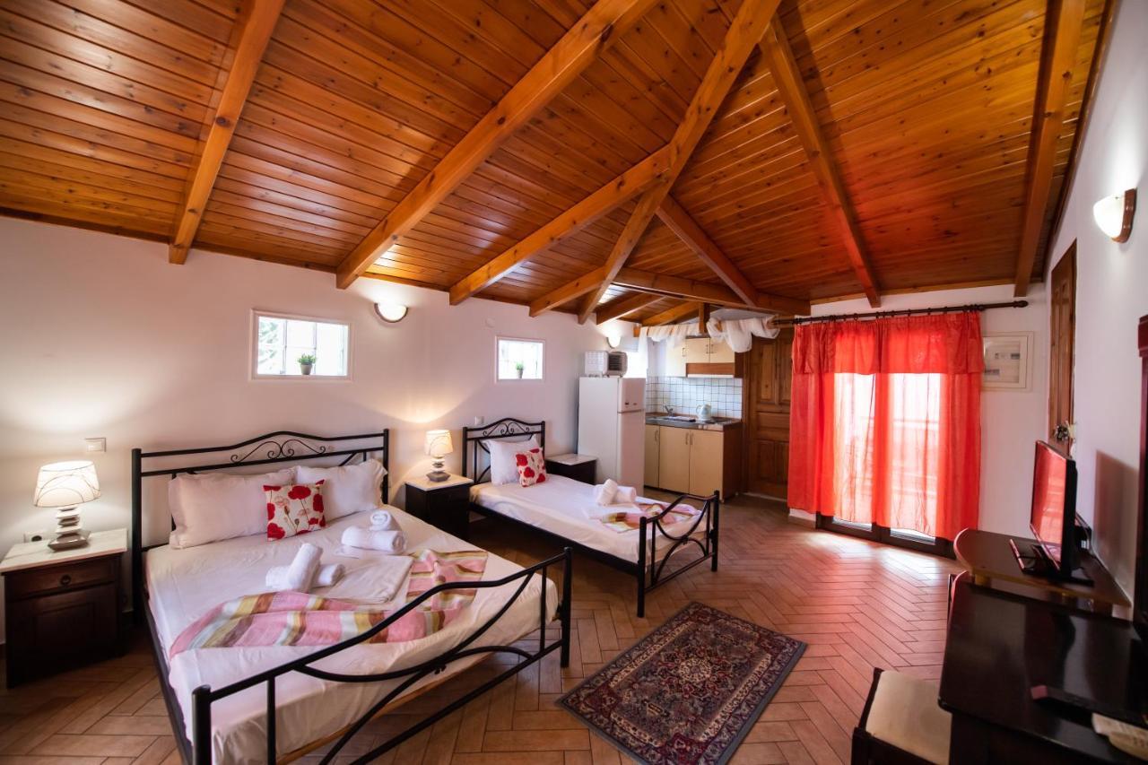 Hotel de apartamente Mavra 2*